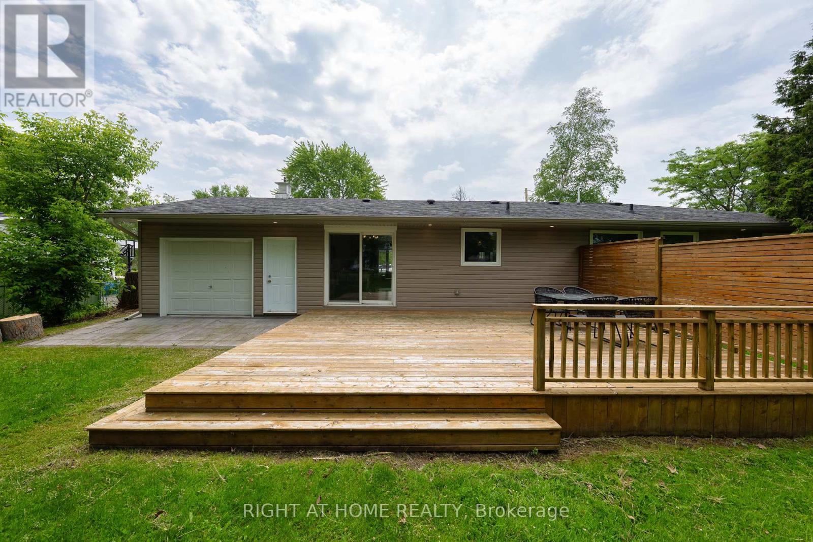 1152 Birch Road, Innisfil (Gilford), Ontario  L0L 1R0 - Photo 16 - N12217875