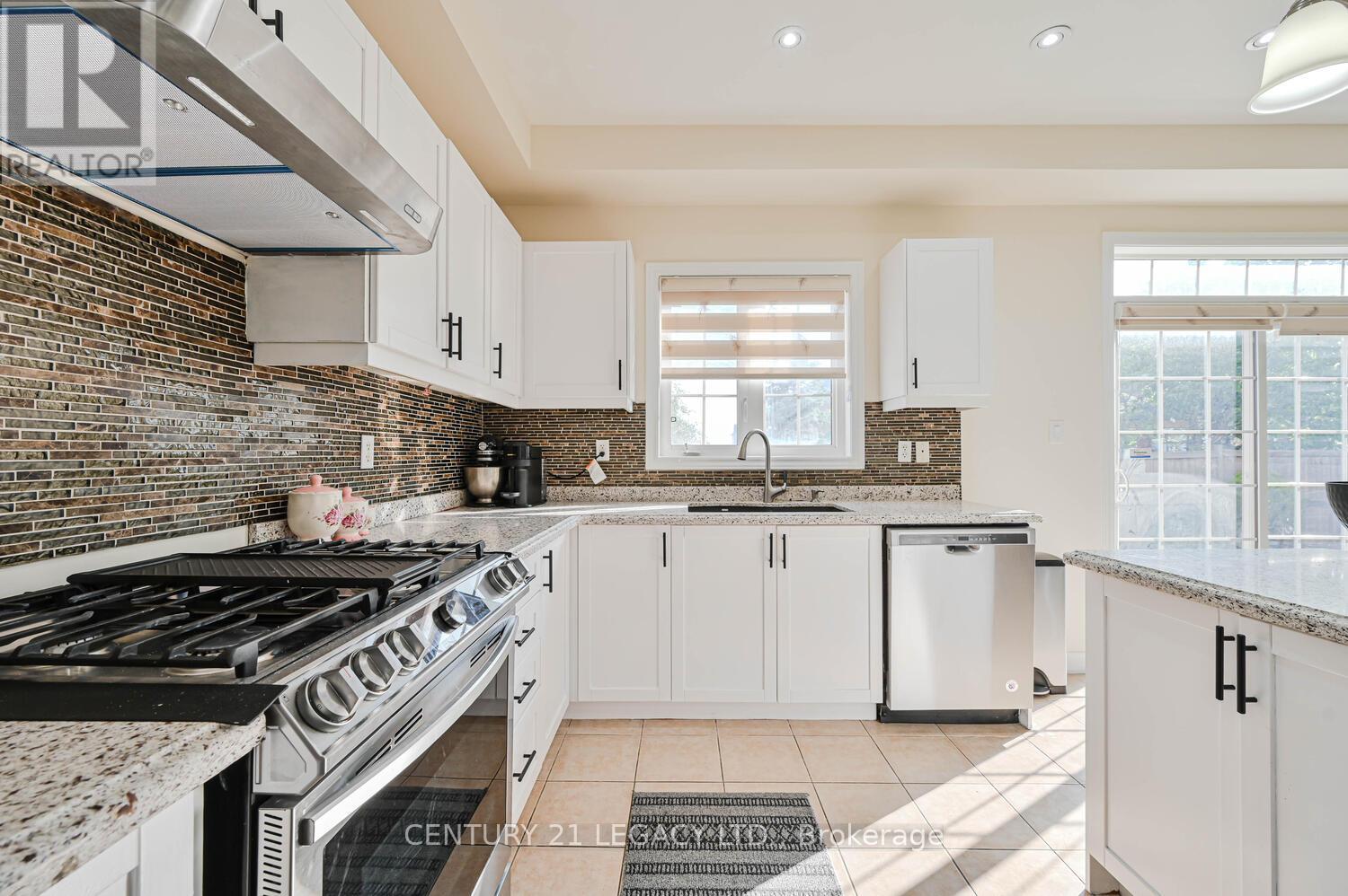 58 Gamson Crescent, Brampton, Ontario  L6R 0V6 - Photo 21 - W12217854