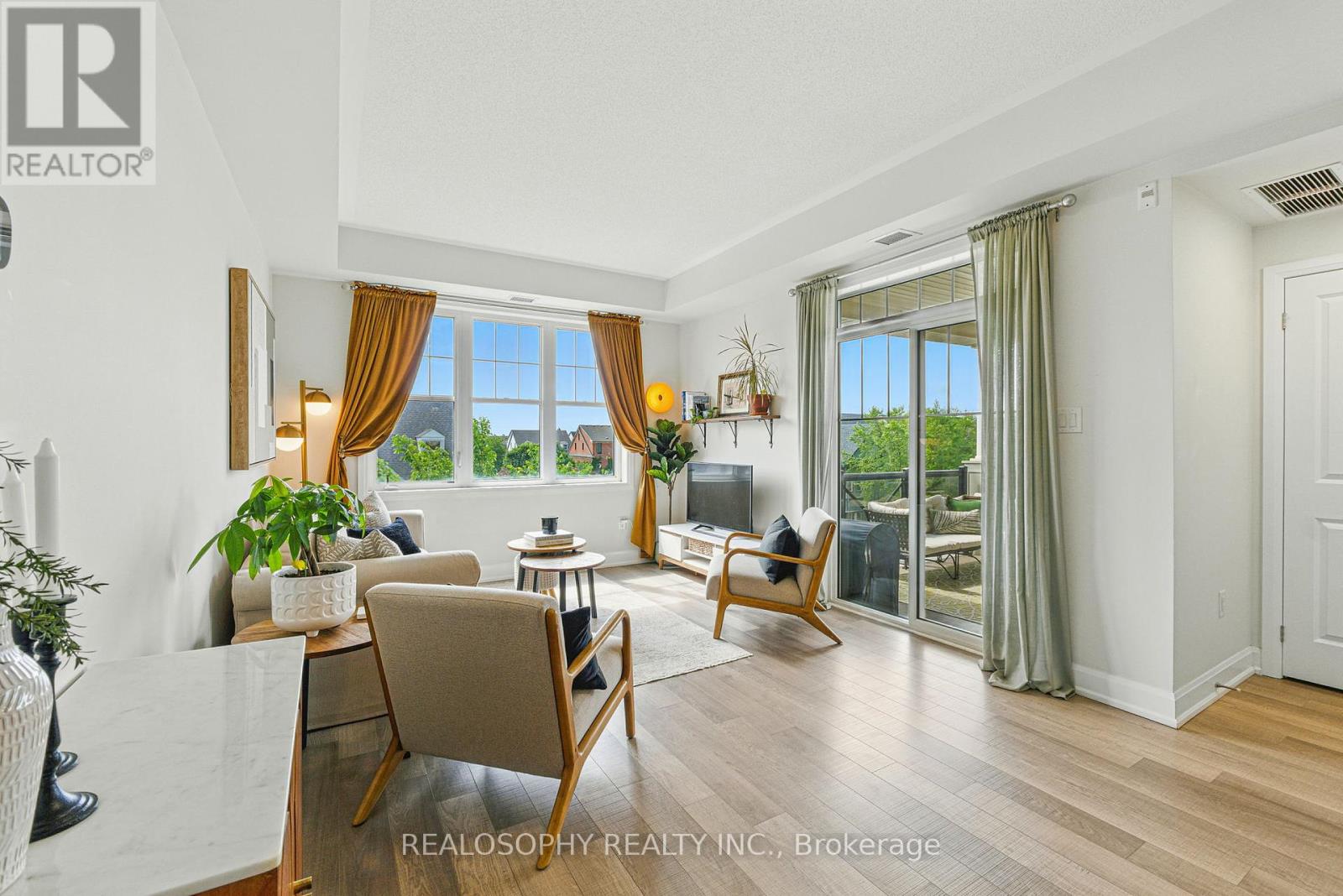 304 - 2333 SAWGRASS DRIVE, Oakville, Ontario