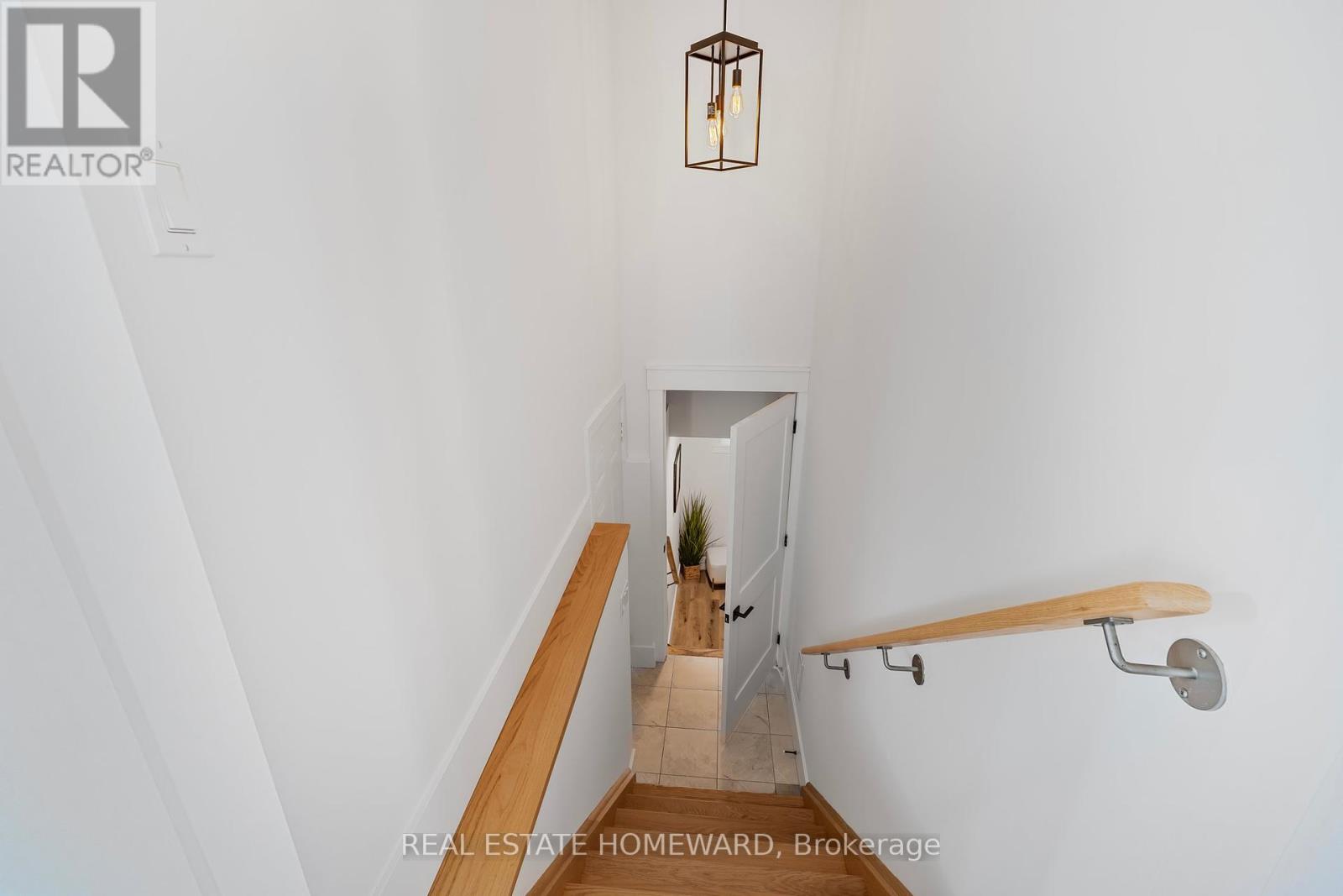 2 Cameron Street, Springwater, Ontario  L9X 0S5 - Photo 23 - S12217806