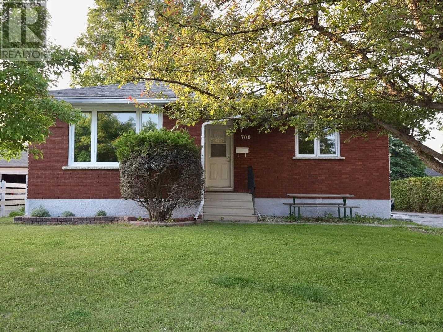 700 First Street, Fort Frances, Ontario