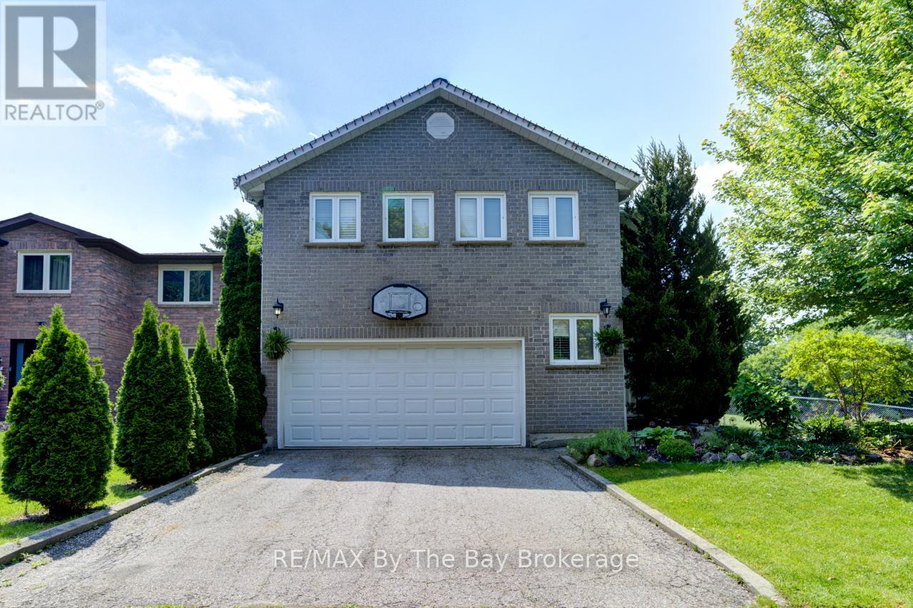 145 Old Surrey Lane, Richmond Hill, Ontario  L4C 6R9 - Photo 42 - N12217922