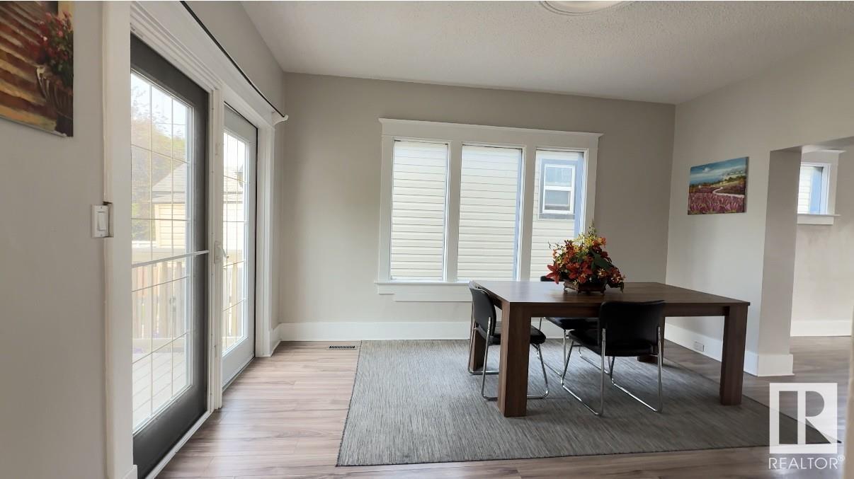 Property at 9862 76 AV NW image 3