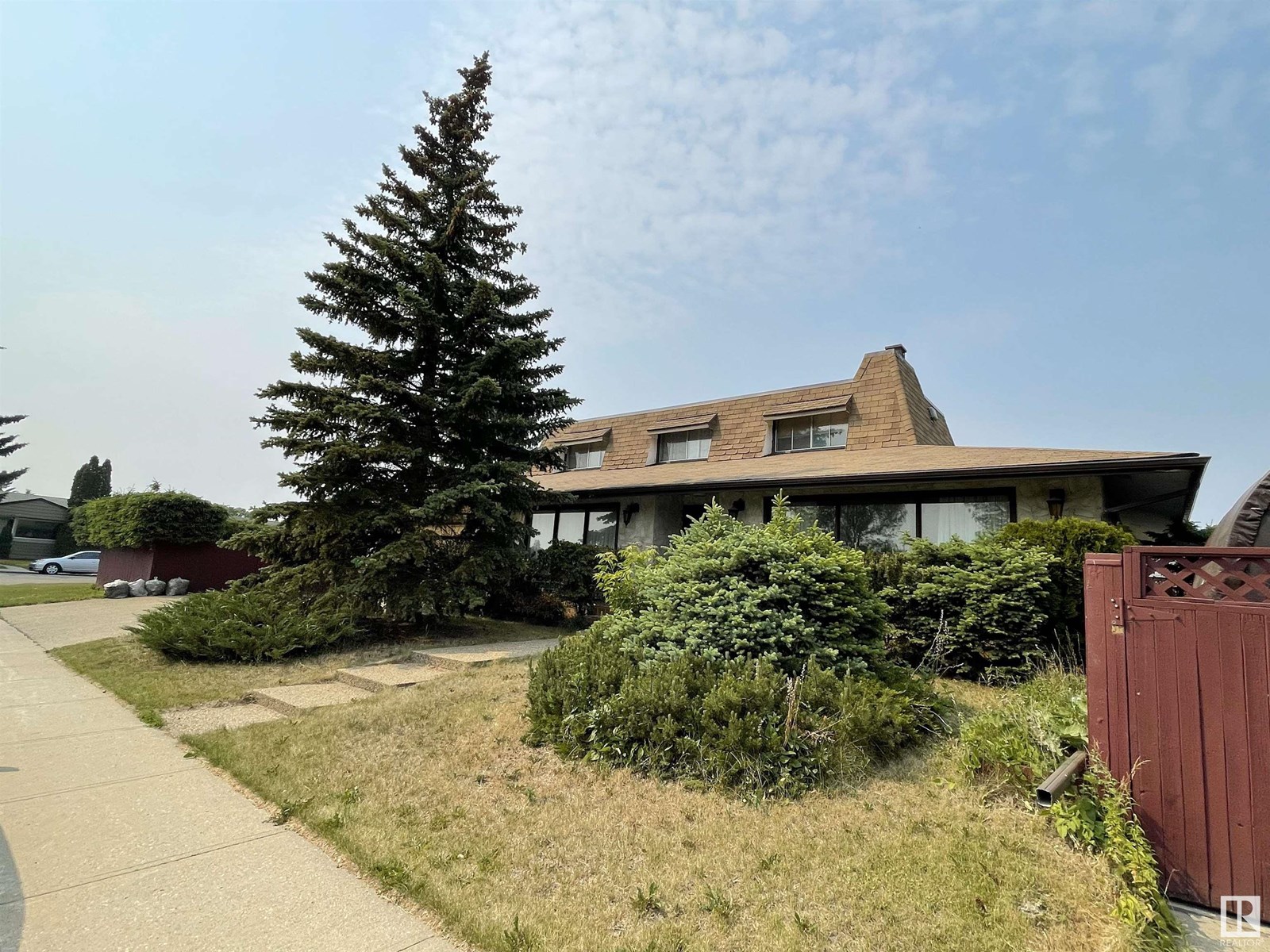 16628 96 AV NW NW, Edmonton, Alberta