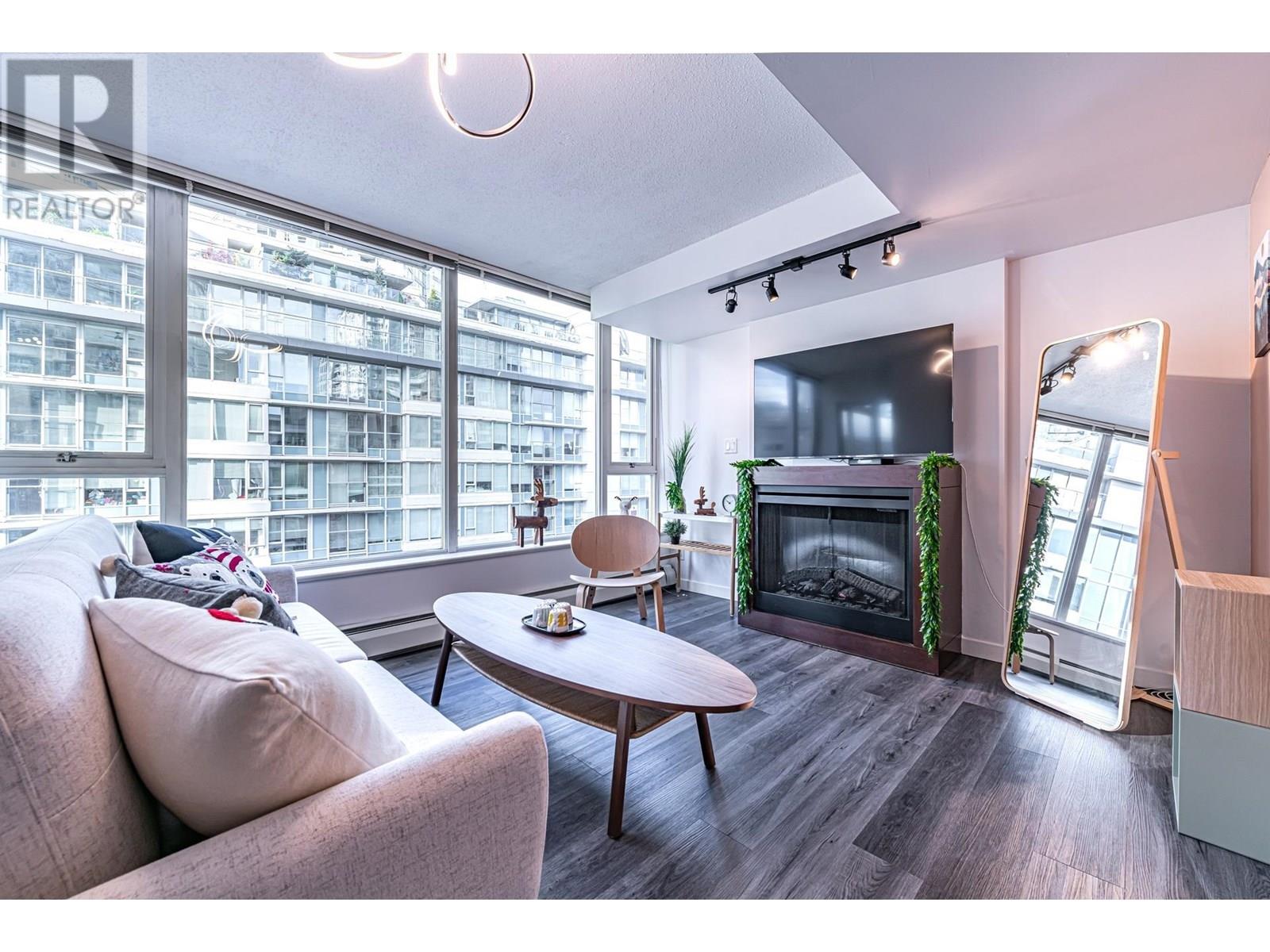 607 618 Abbott Street, Vancouver, British Columbia  V6B 0C1 - Photo 2 - R3013360