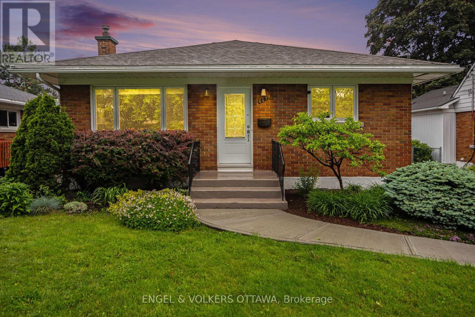 607 SHELLEY AVENUE N, Ottawa, Ontario