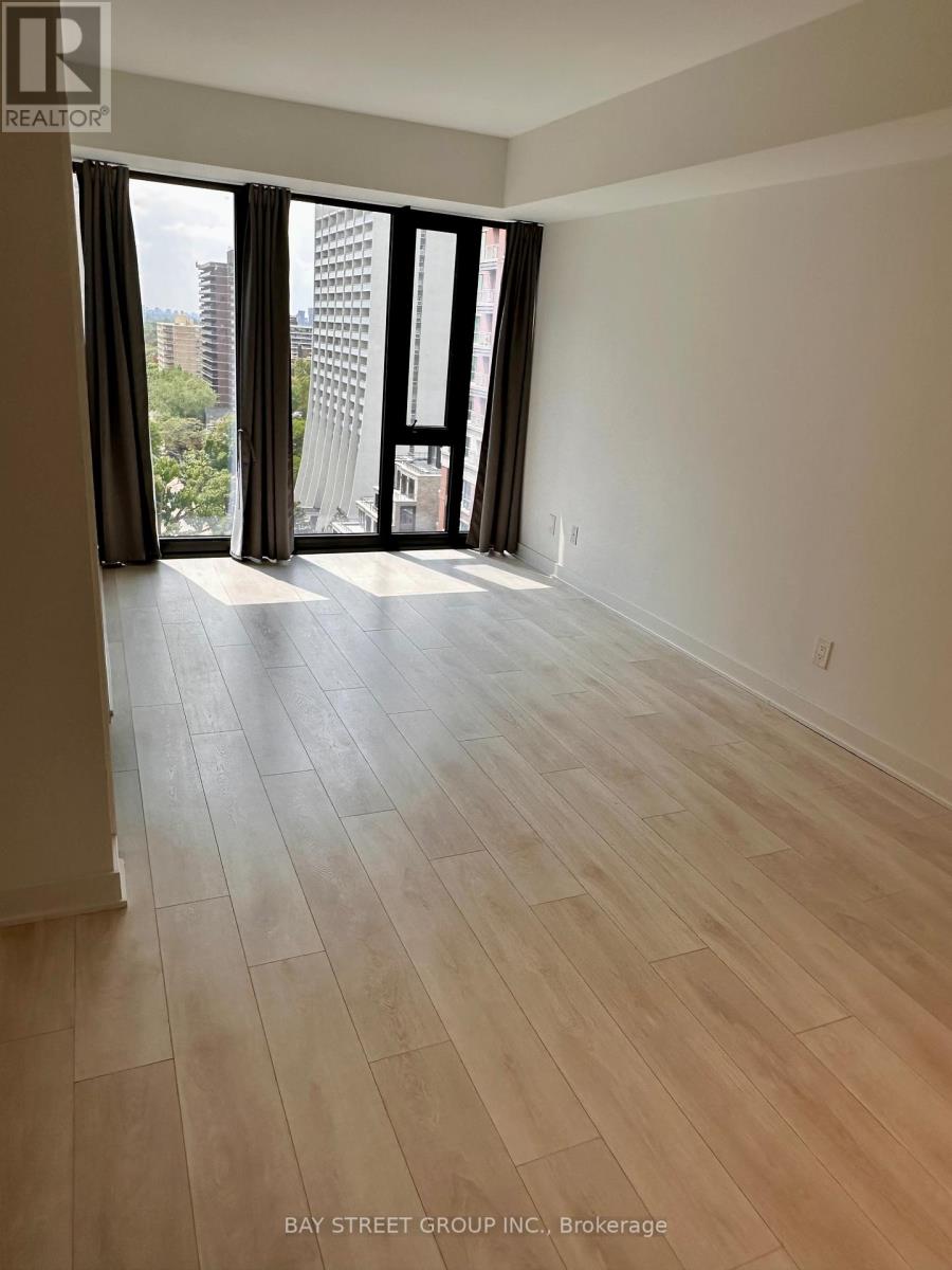 1411 - 188 Cumberland Street, Toronto, Ontario  M5R 0B6 - Photo 3 - C12217895