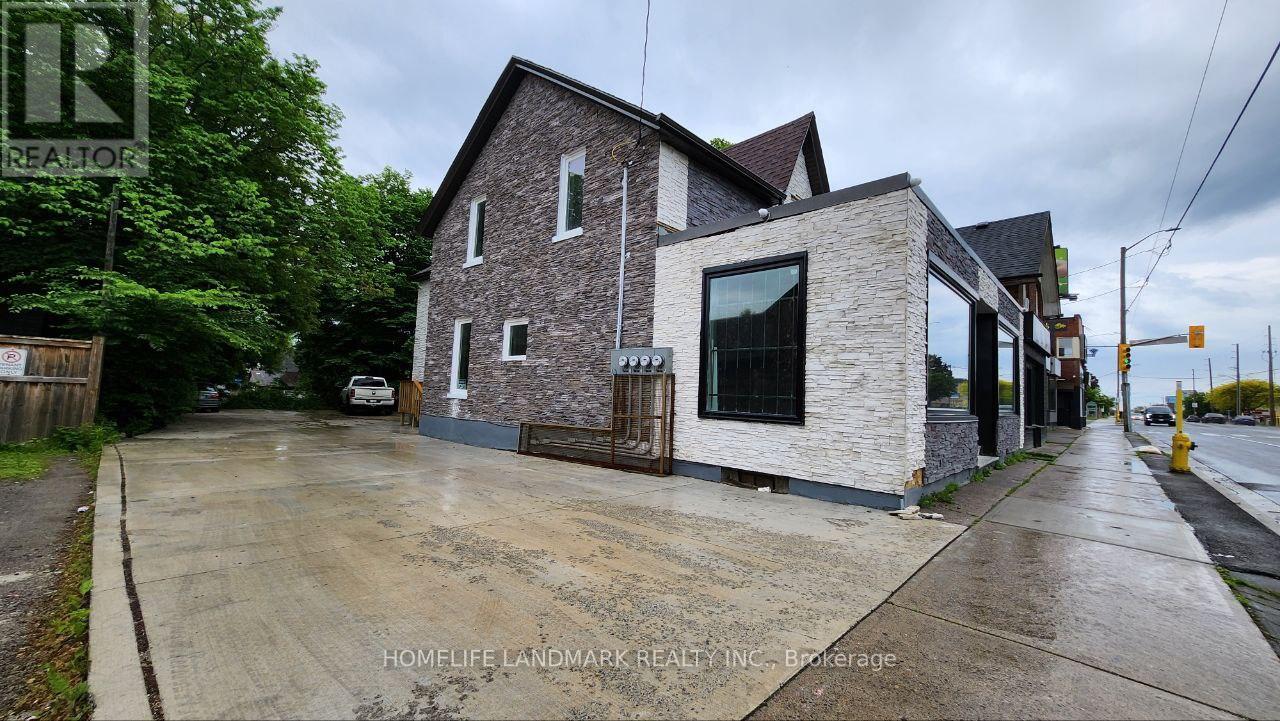1 - 325 SIMCOE STREET S, Oshawa, Ontario