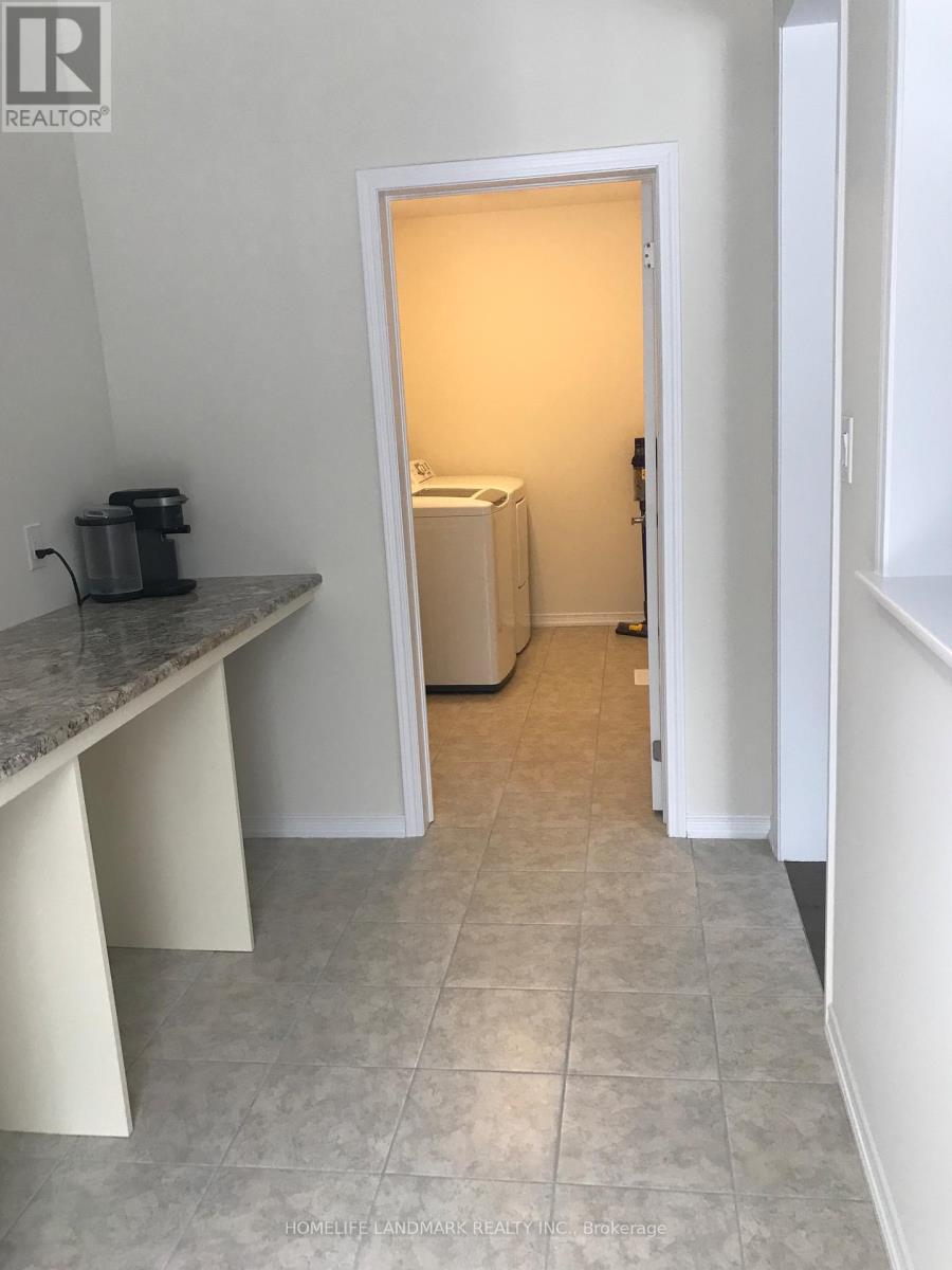 8683 Chickory Trail, Niagara Falls, Ontario  L2H 3S5 - Photo 11 - X12205562