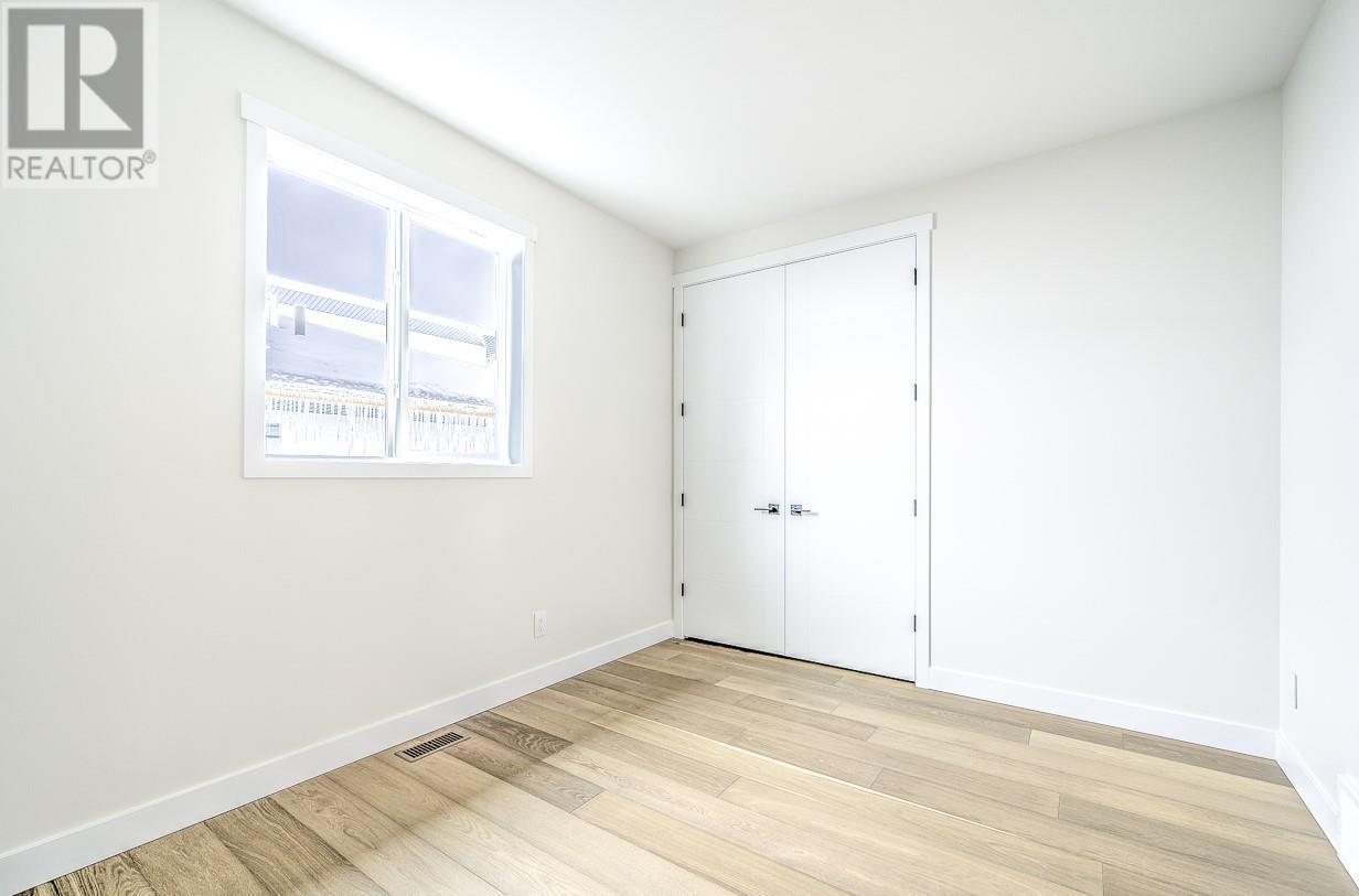 Property at 2140 LINFIELD Drive image 4