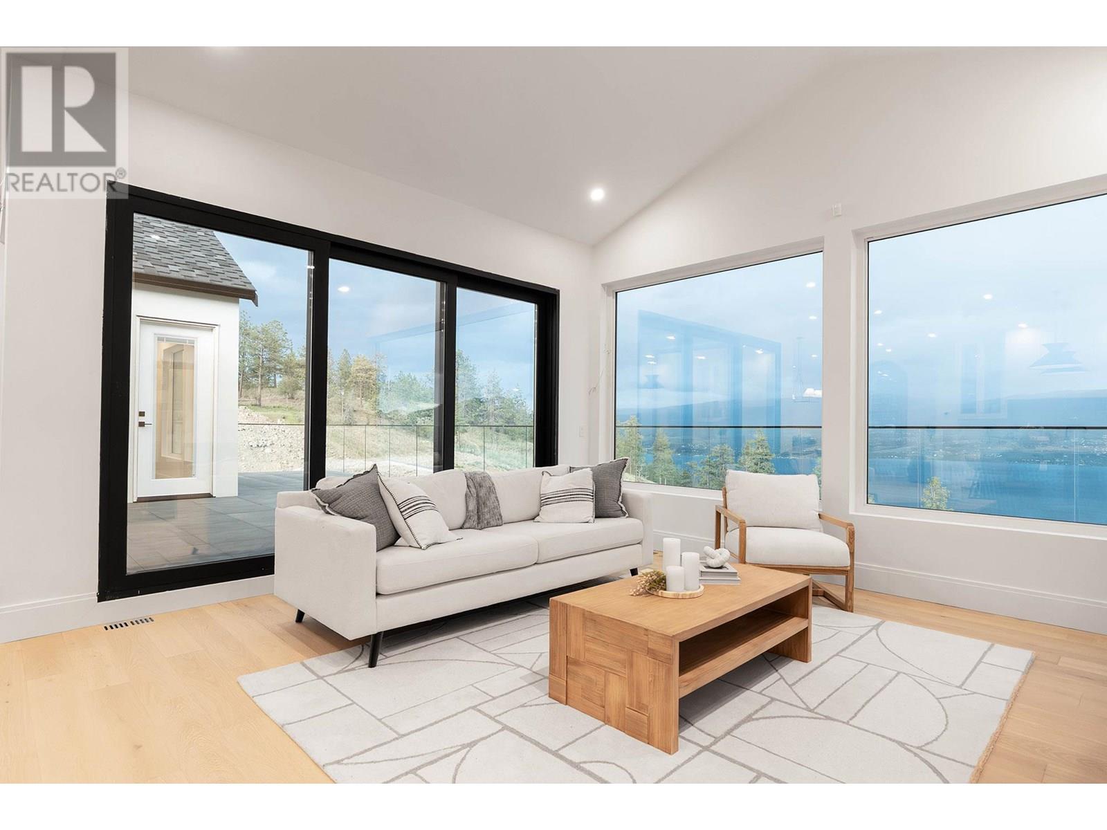 1327 Vineyard Drive, West Kelowna, British Columbia  V4T 3H9 - Photo 9 - 10352028