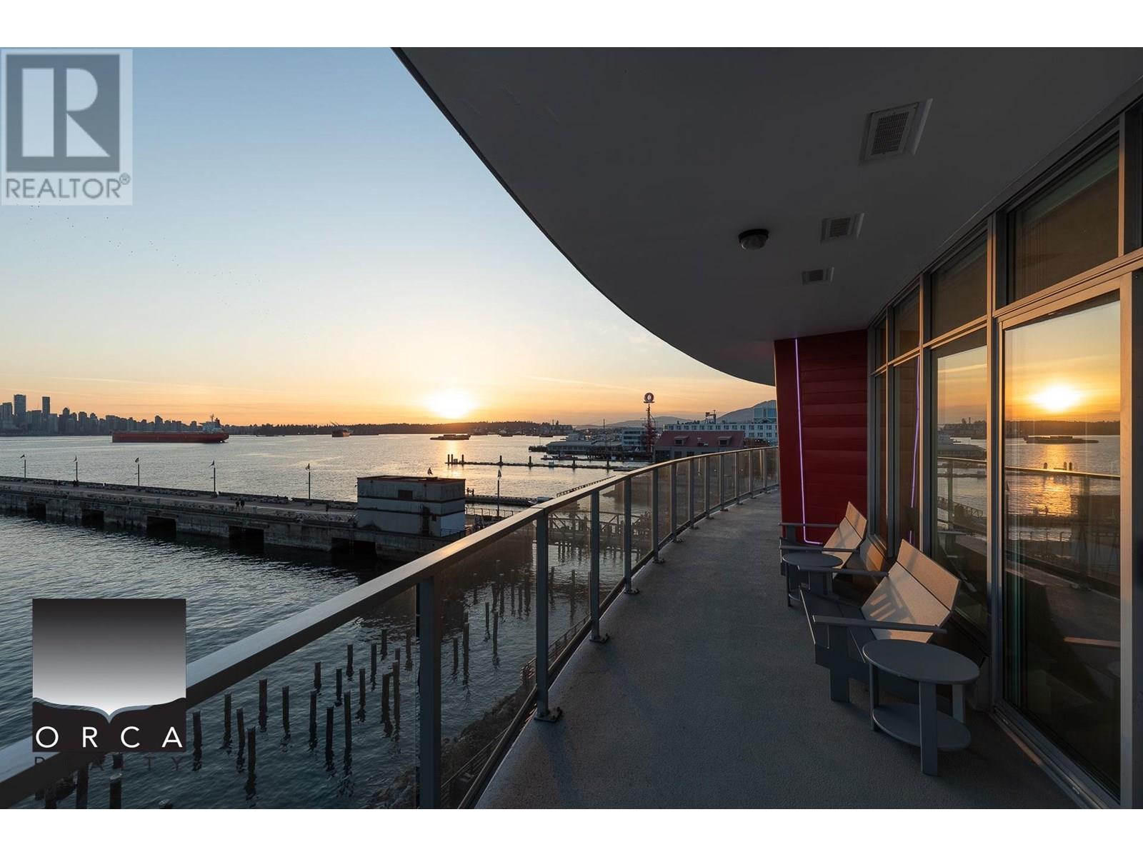405 175 Victory Ship Way, North Vancouver, British Columbia  V7L 0G1 - Photo 4 - R3012605