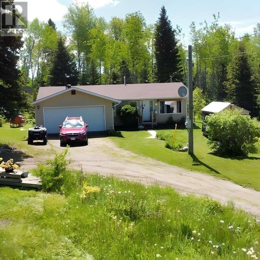 7673 GRAHAM ROAD, Bridge Lake, British Columbia