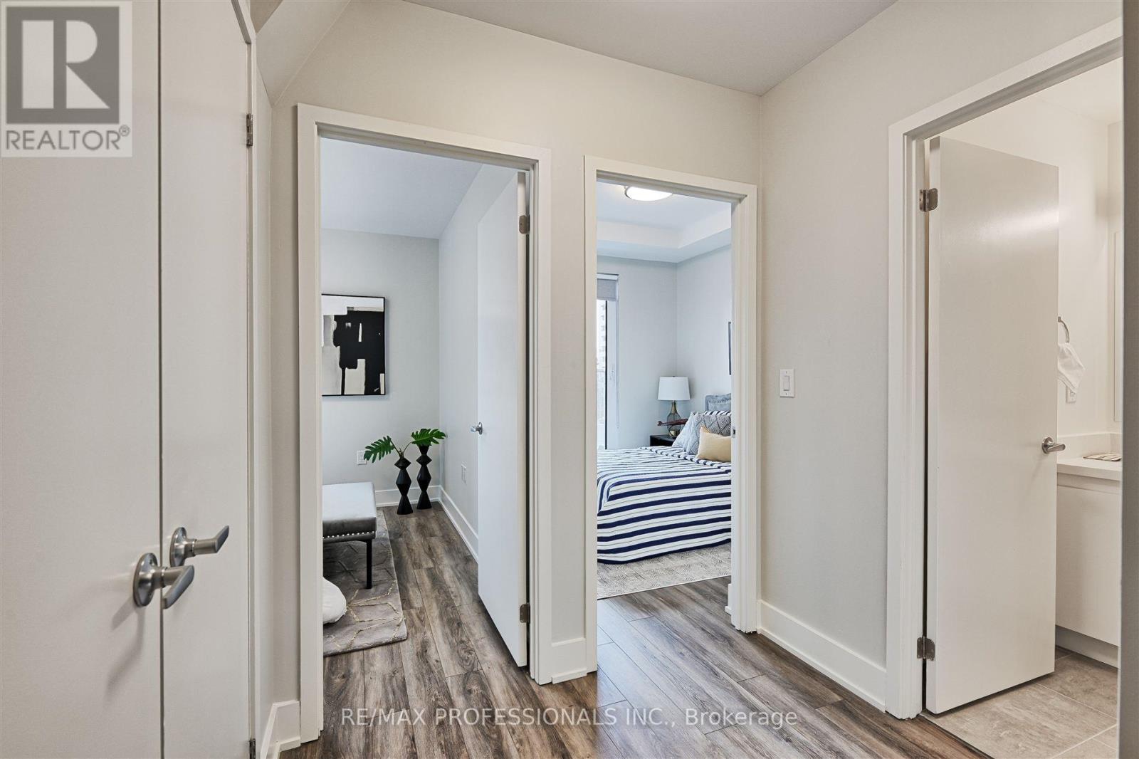 126 - 62 DIXFIELD DRIVE, Toronto, Ontario