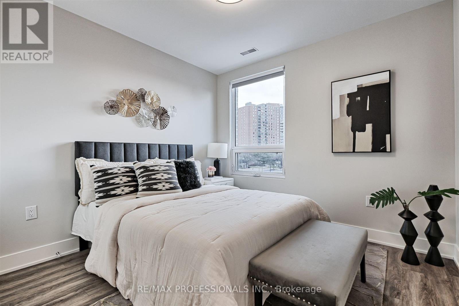 126 - 62 Dixfield Drive, Toronto, Ontario  M9C 3W1 - Photo 10 - W12217883