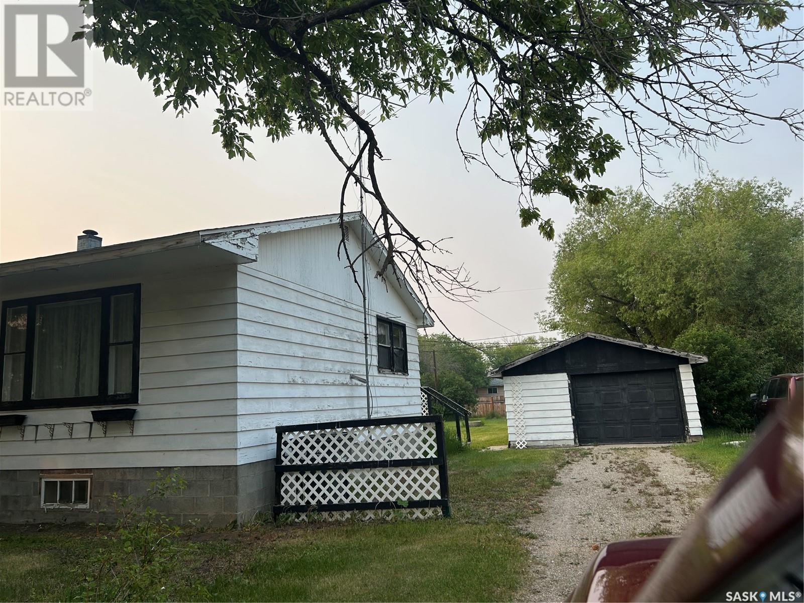 207 3rd Avenue W, Nokomis, Saskatchewan  S0G 3R0 - Photo 24 - SK009316