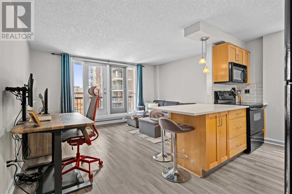 302, 605 14 Avenue Sw, Calgary, Alberta  T2R 0M9 - Photo 2 - A2207851