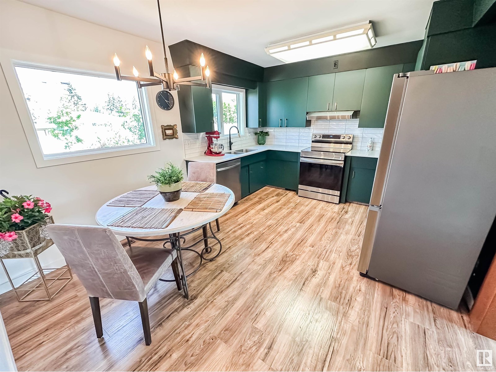 5508 90a Av Nw, Edmonton, Alberta  T6B 0P8 - Photo 9 - E4442110