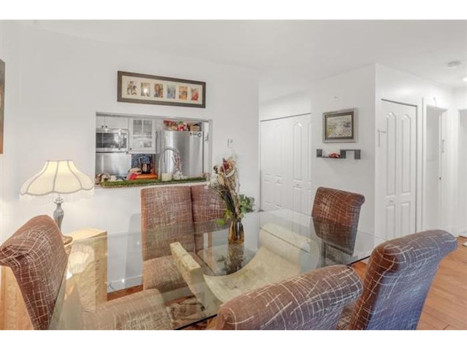 218 15991 Thrift Avenue, Surrey, British Columbia  V4B 2M9 - Photo 12 - R3014210