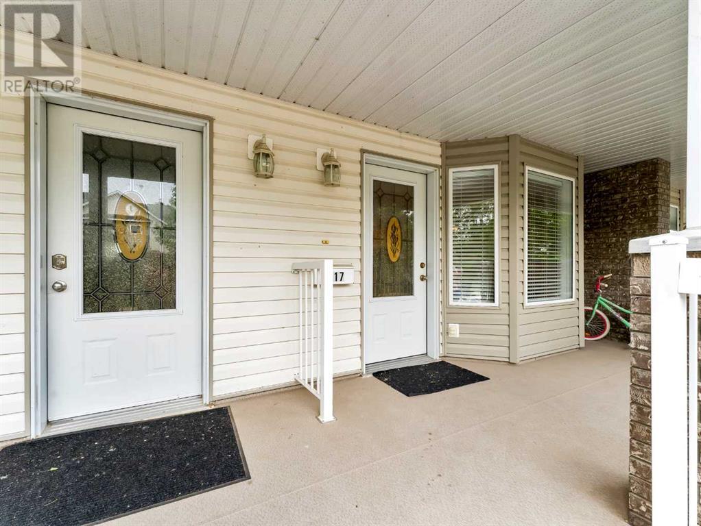 217 Washington Way Se, Medicine Hat, Alberta  T1A 8T9 - Photo 2 - A2230629