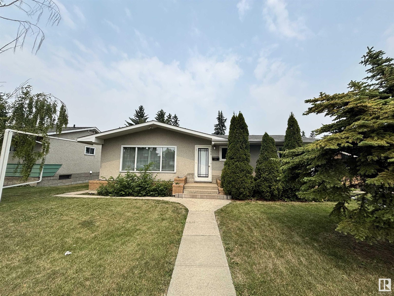 Property at 14624 87 AV NW image 1