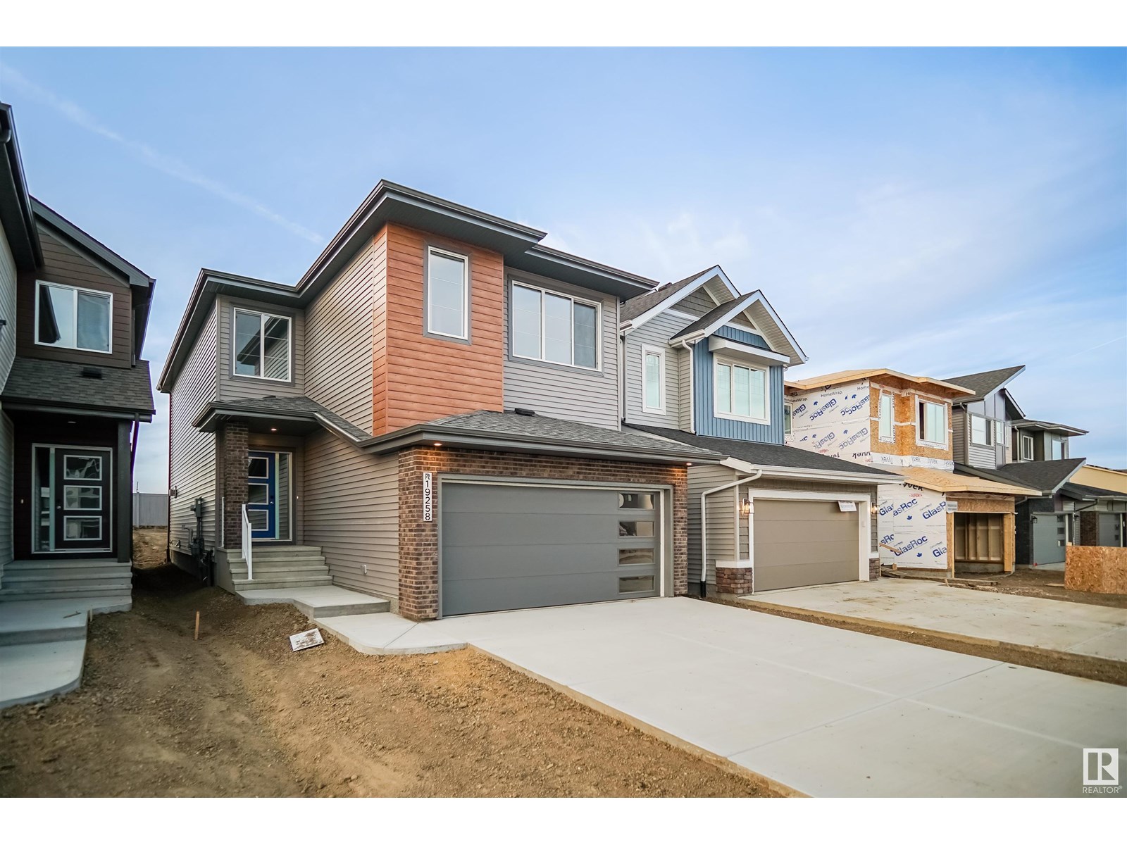 1535 11 AV NW, edmonton, Alberta