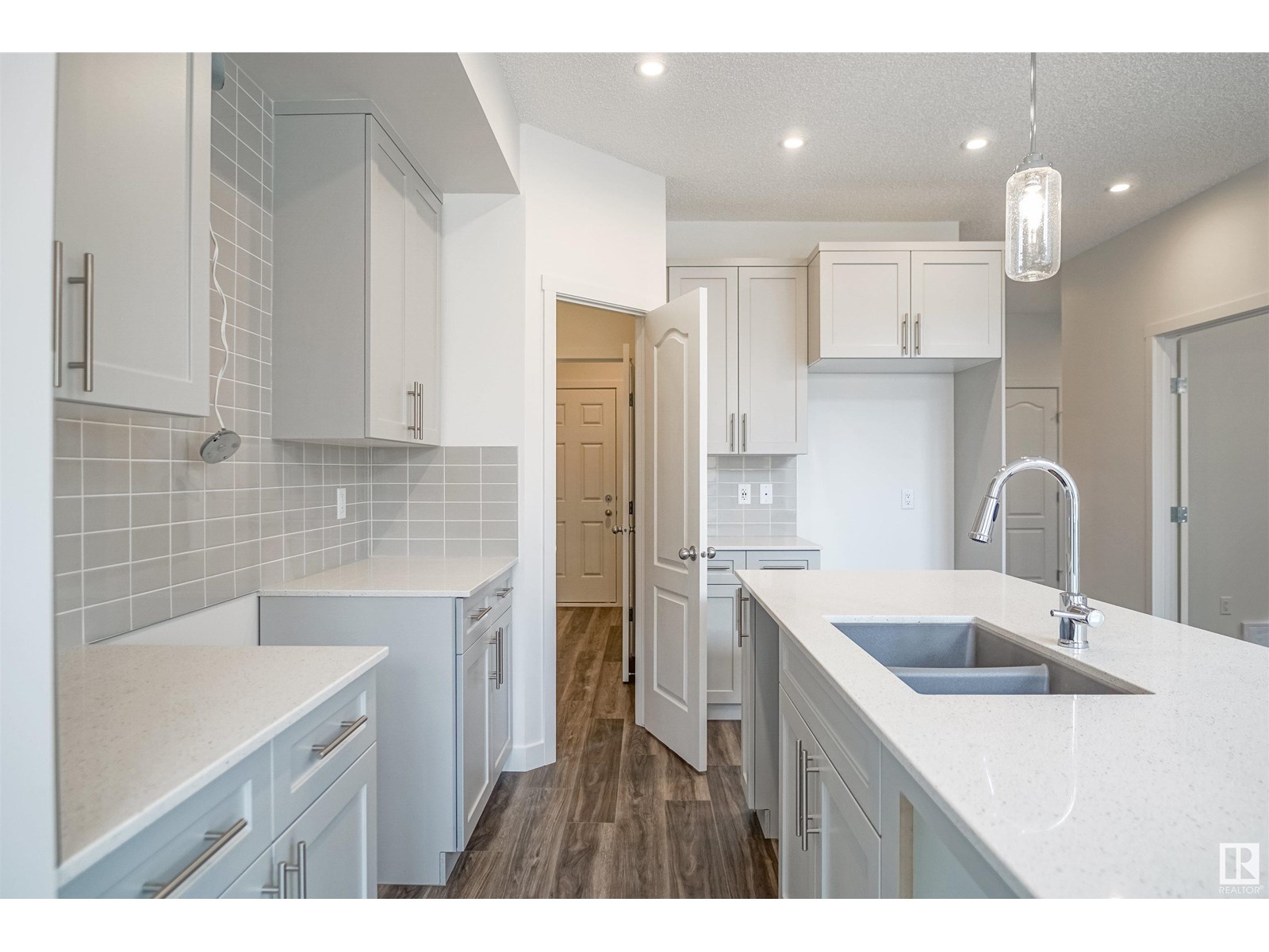 7223 182 Av Nw, Edmonton, Alberta  T5Z 0V6 - Photo 12 - E4442163