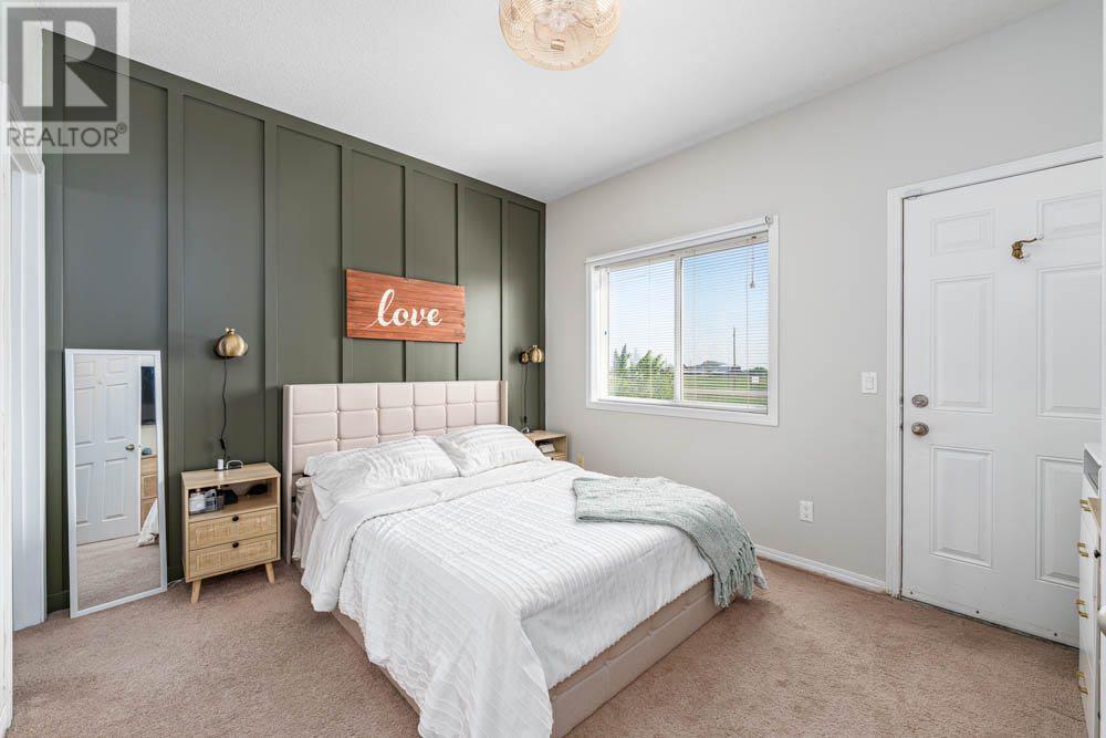 738 Carriage Lane Drive, Carstairs, Alberta  T0M 0N0 - Photo 14 - A2229329