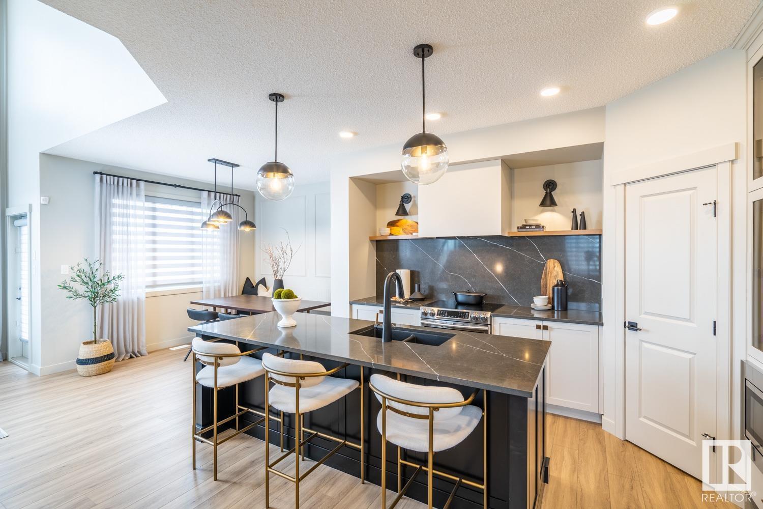 7227 182 Av Nw, Edmonton, Alberta  T5Z 0V6 - Photo 7 - E4442164