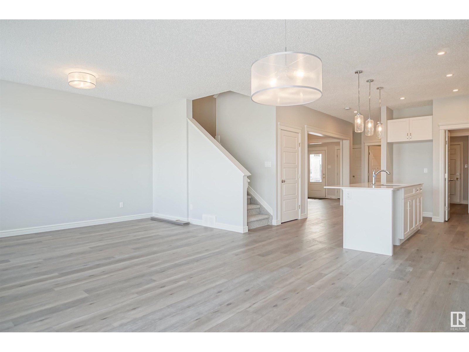 7231 182 Av Nw, Edmonton, Alberta  T5Z 0L5 - Photo 3 - E4442165