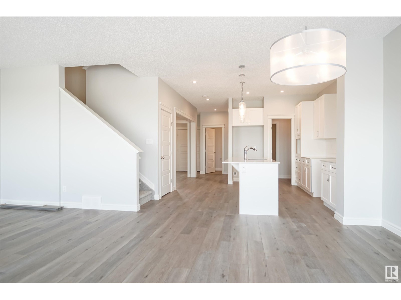 7231 182 Av Nw, Edmonton, Alberta  T5Z 0L5 - Photo 4 - E4442165