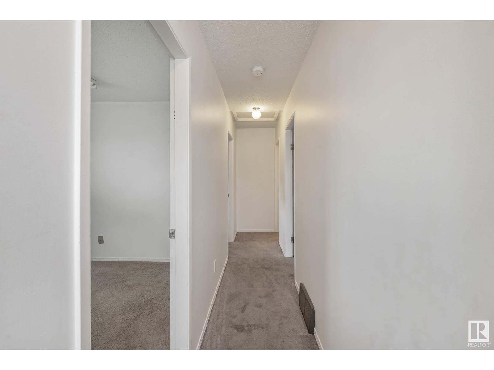 2d Castle Tc Nw, Edmonton, Alberta  T5X 2E6 - Photo 21 - E4442168