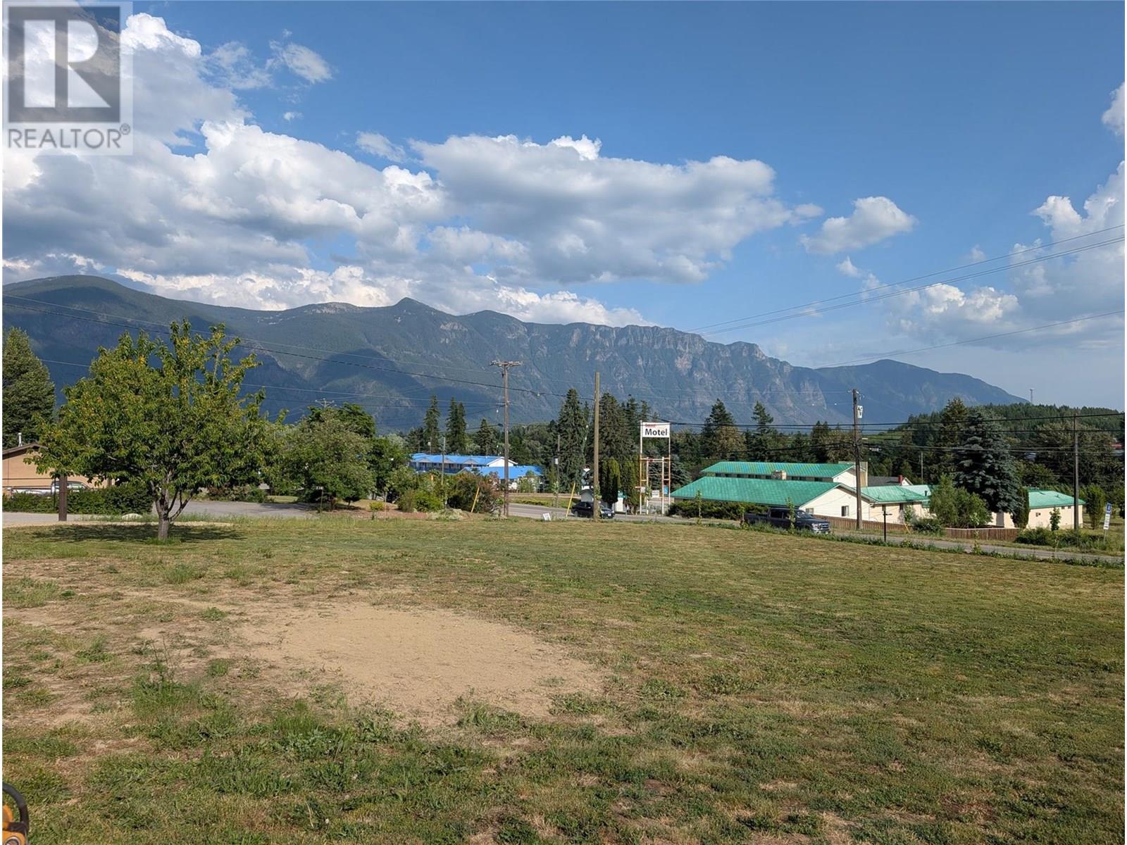 2628 3 Highway, Erickson, British Columbia  V0B 1K0 - Photo 6 - 10330056