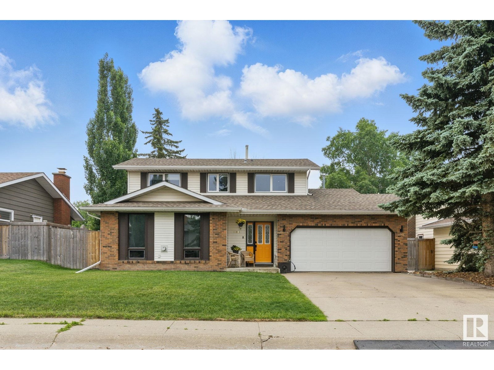 11241 34A AV NW, Edmonton, Alberta