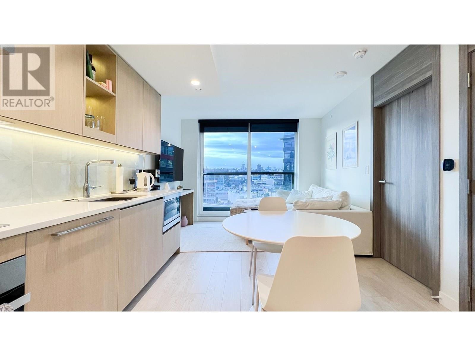 904 1768 Cook Street, Vancouver, British Columbia  V5Y 0N3 - Photo 3 - R3014845