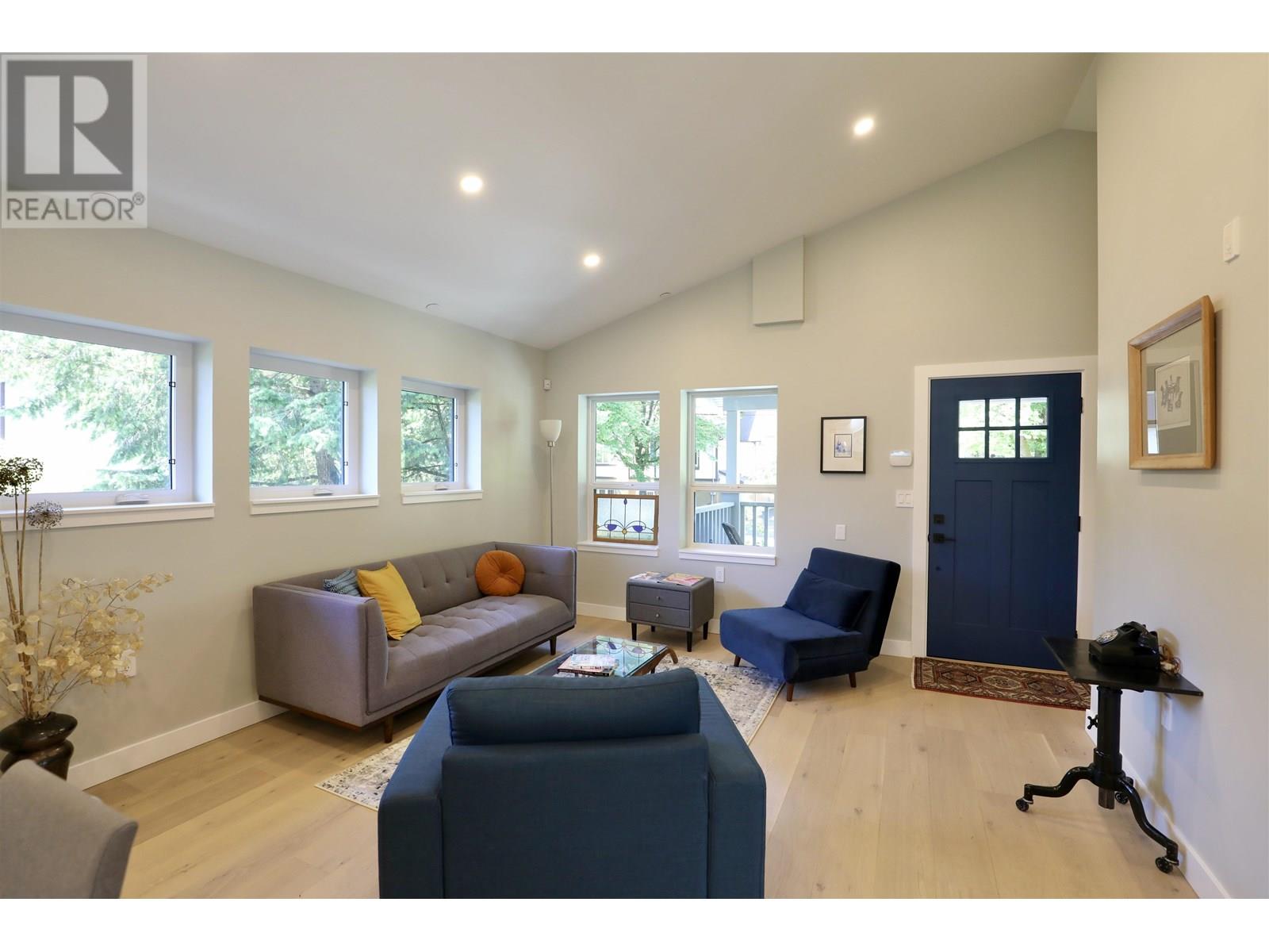 3372 Fleming Street, Vancouver, British Columbia  V5N 3V5 - Photo 8 - R3015065