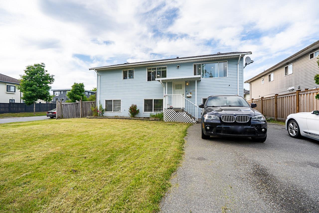 13421 87a Avenue, Surrey, British Columbia  V3W 6B7 - Photo 2 - R3014127