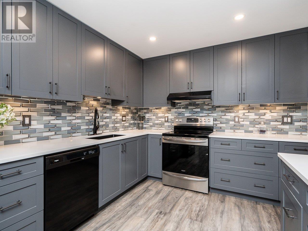 71 323 Governors Court, New Westminster, British Columbia  V3L 5S6 - Photo 13 - R3010431