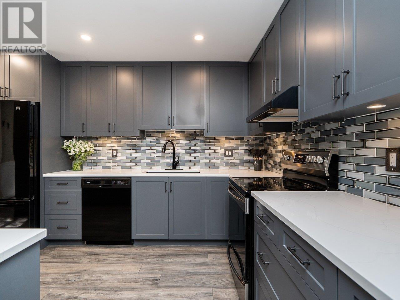 71 323 Governors Court, New Westminster, British Columbia  V3L 5S6 - Photo 16 - R3010431