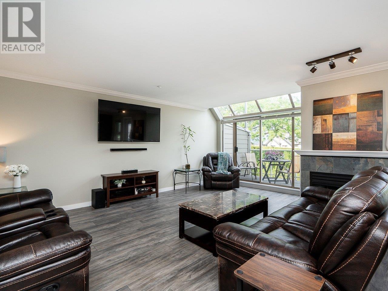 71 323 Governors Court, New Westminster, British Columbia  V3L 5S6 - Photo 3 - R3010431
