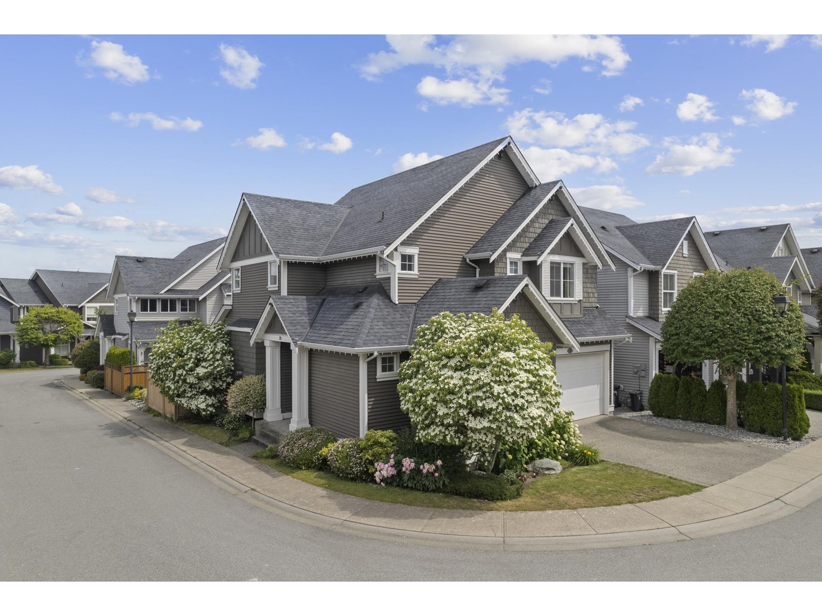 35 7891 211 STREET, langley, British Columbia
