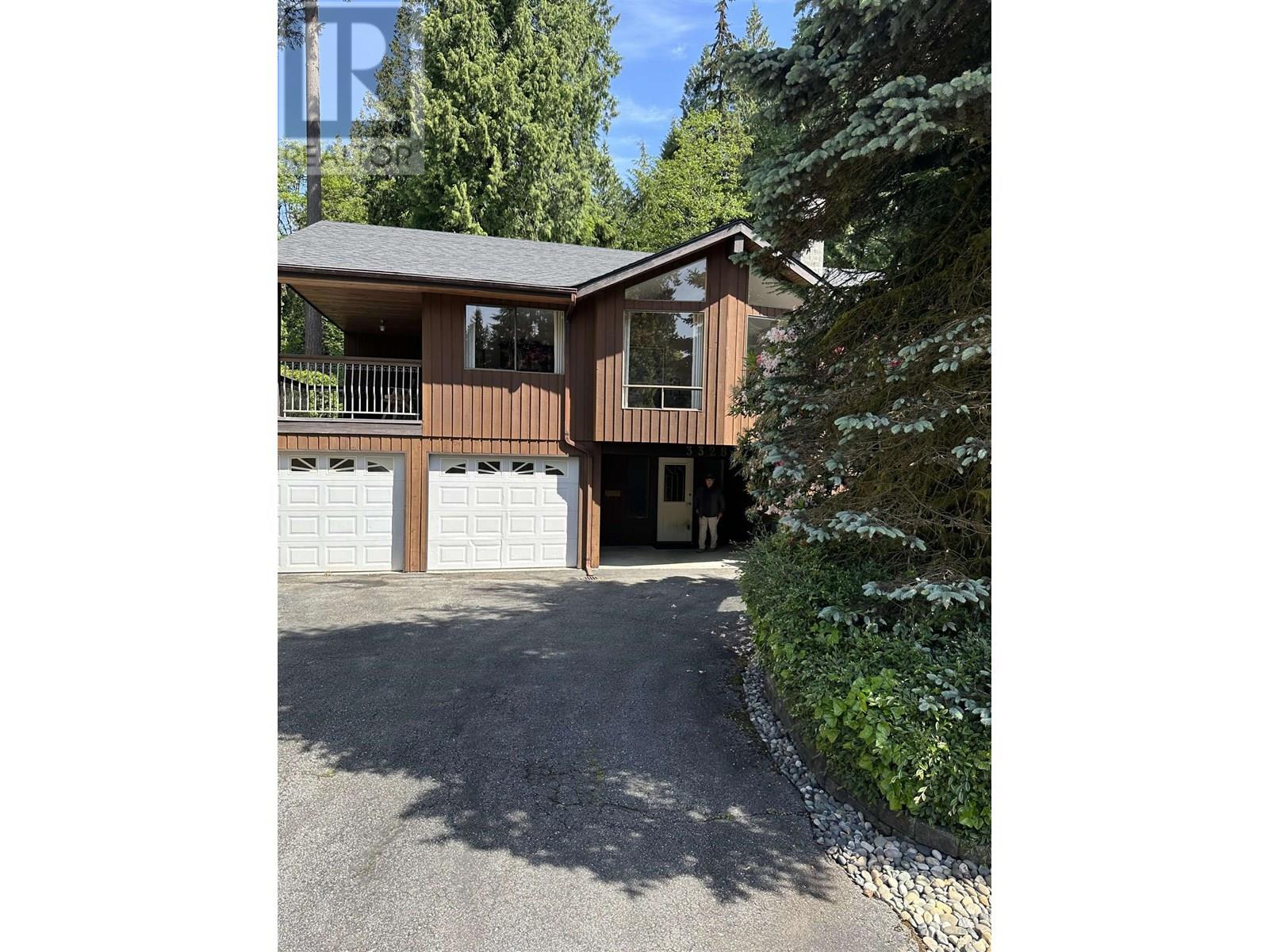 3328 TENNYSON CRESCENT, North Vancouver, British Columbia