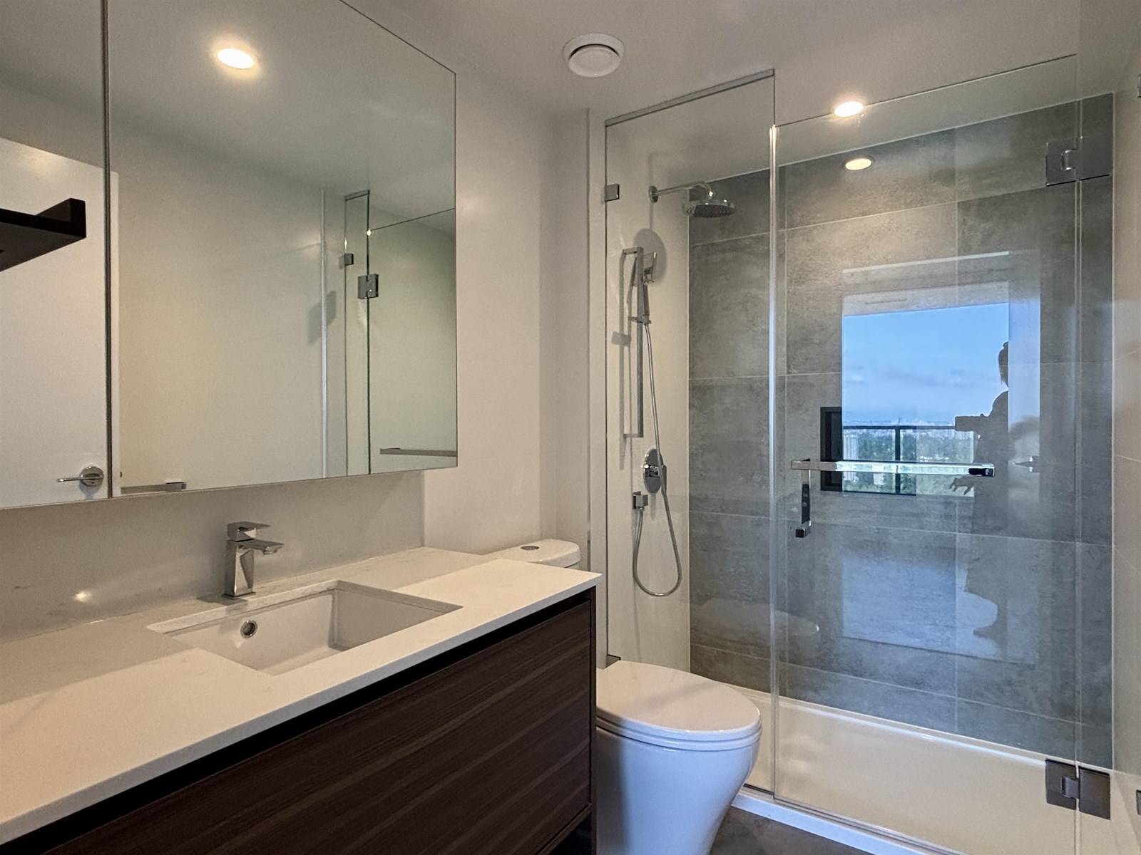 3003 13745 George Junction, Surrey, British Columbia  V3T 4Y3 - Photo 10 - R3015174