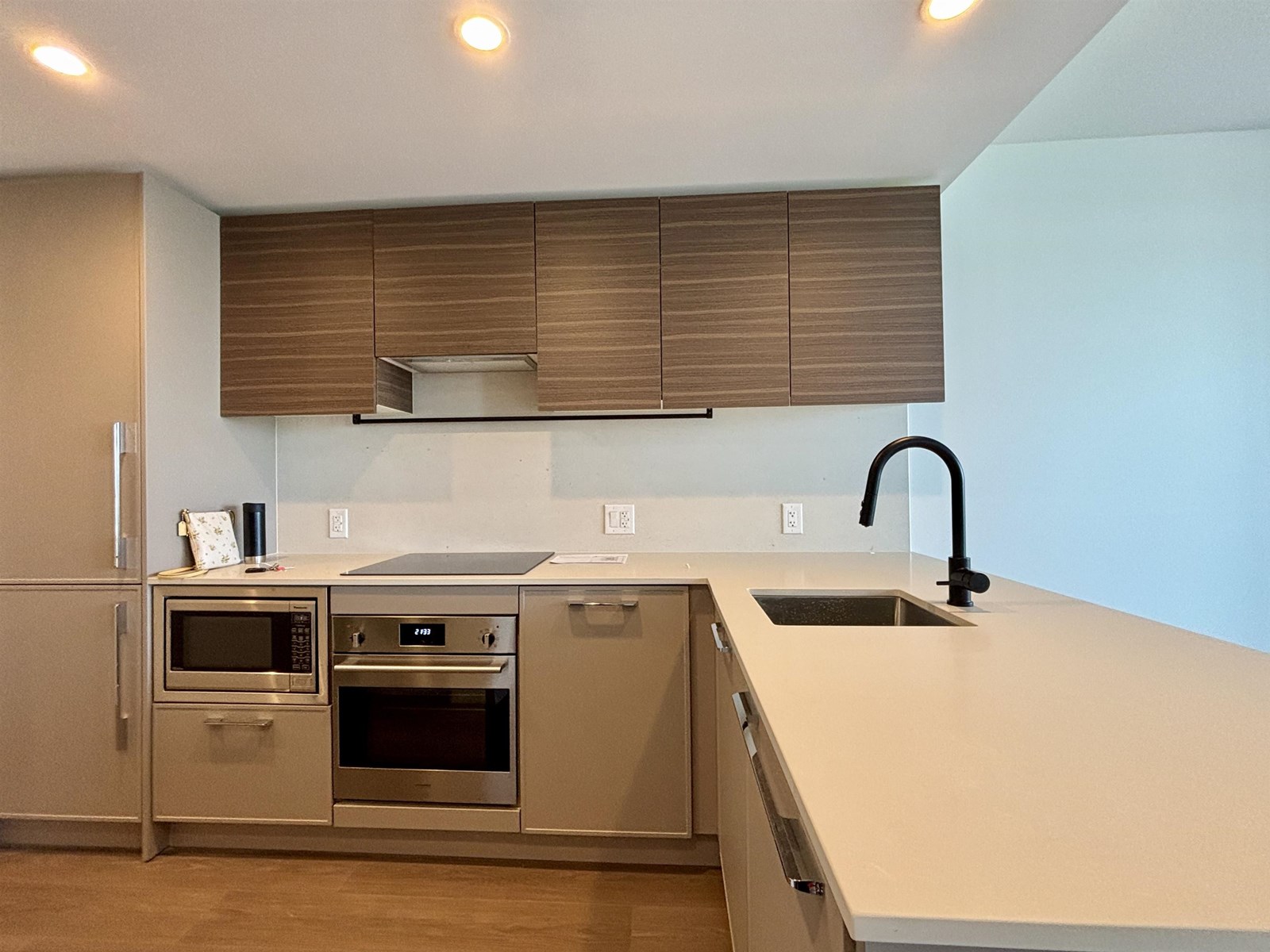 3002 13745 George Junction, Surrey, British Columbia  V3T 4Y3 - Photo 9 - R3015175