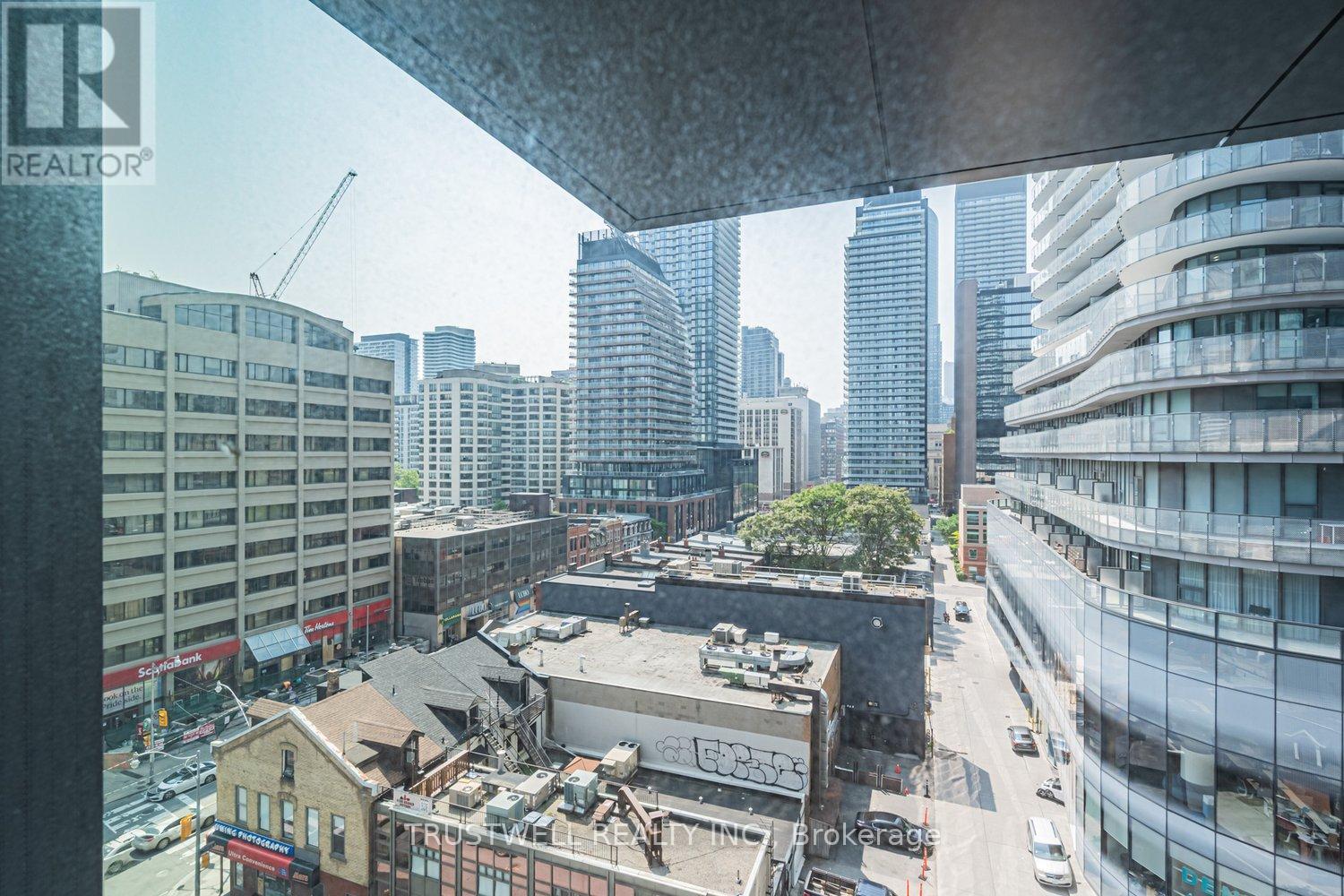 808 - 8 Wellesley Street W, Toronto, Ontario  M4Y 0J5 - Photo 27 - C12205702