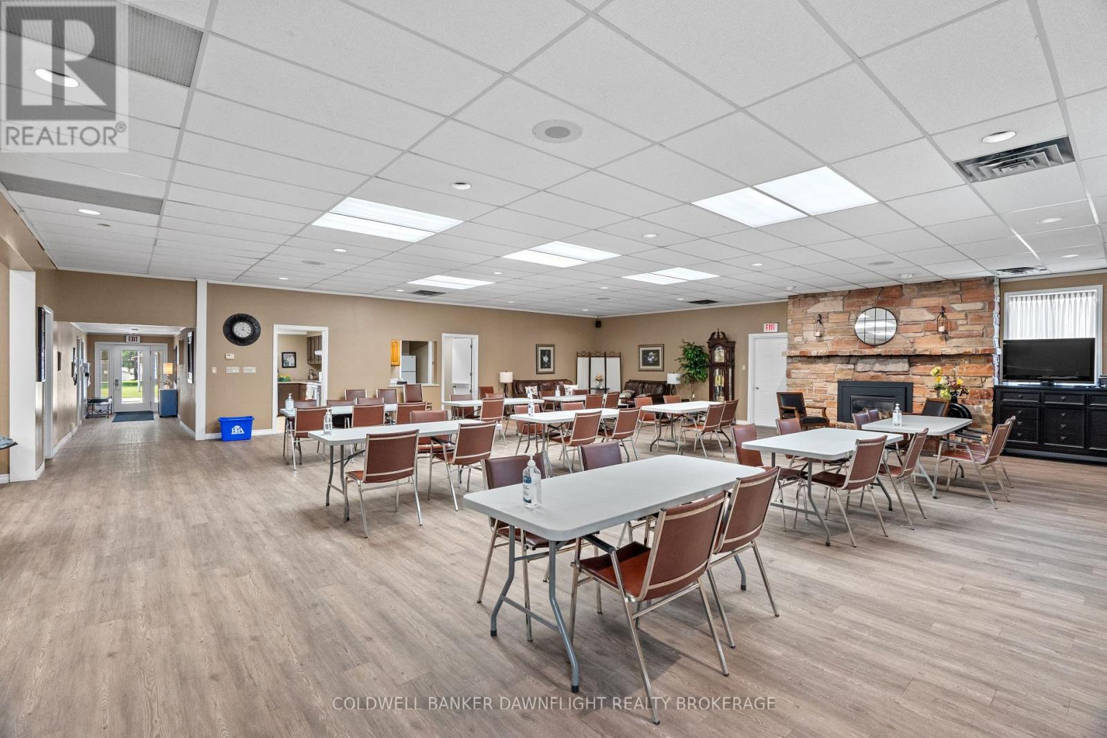 40 Devon Drive, South Huron, Ontario  N0M 1S3 - Photo 48 - X12206847
