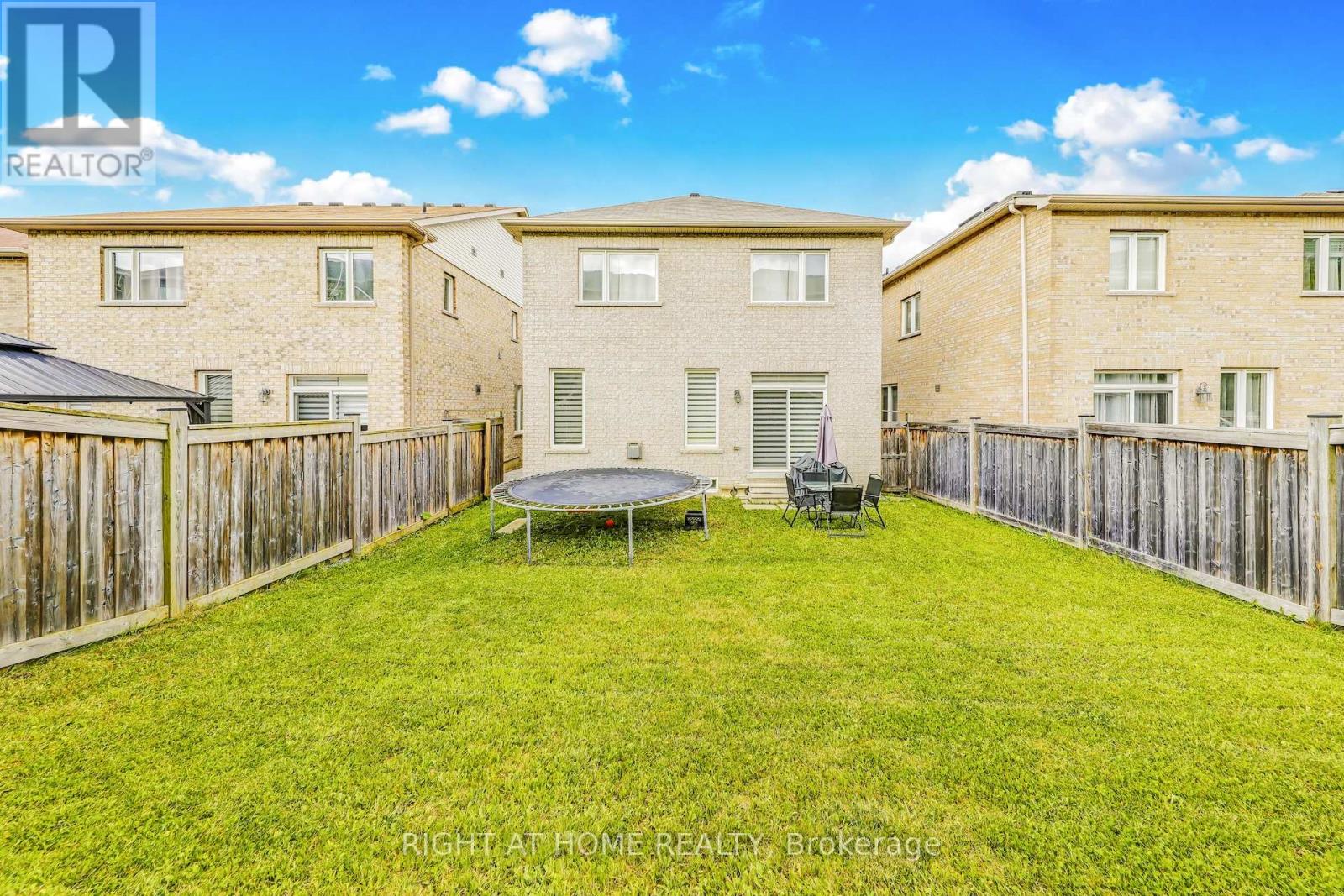 7 Lady Gwillim Avenue, East Gwillimbury, Ontario  L9N 0B3 - Photo 42 - N12217953