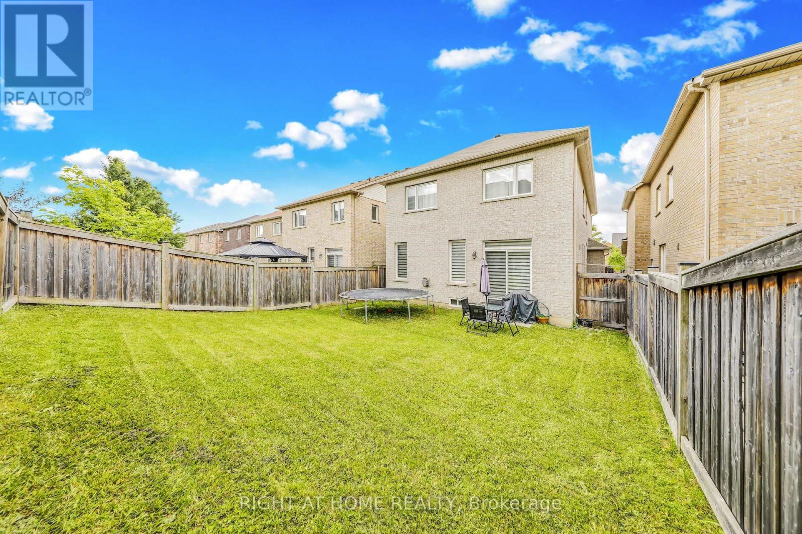 7 Lady Gwillim Avenue, East Gwillimbury, Ontario  L9N 0B3 - Photo 43 - N12217953