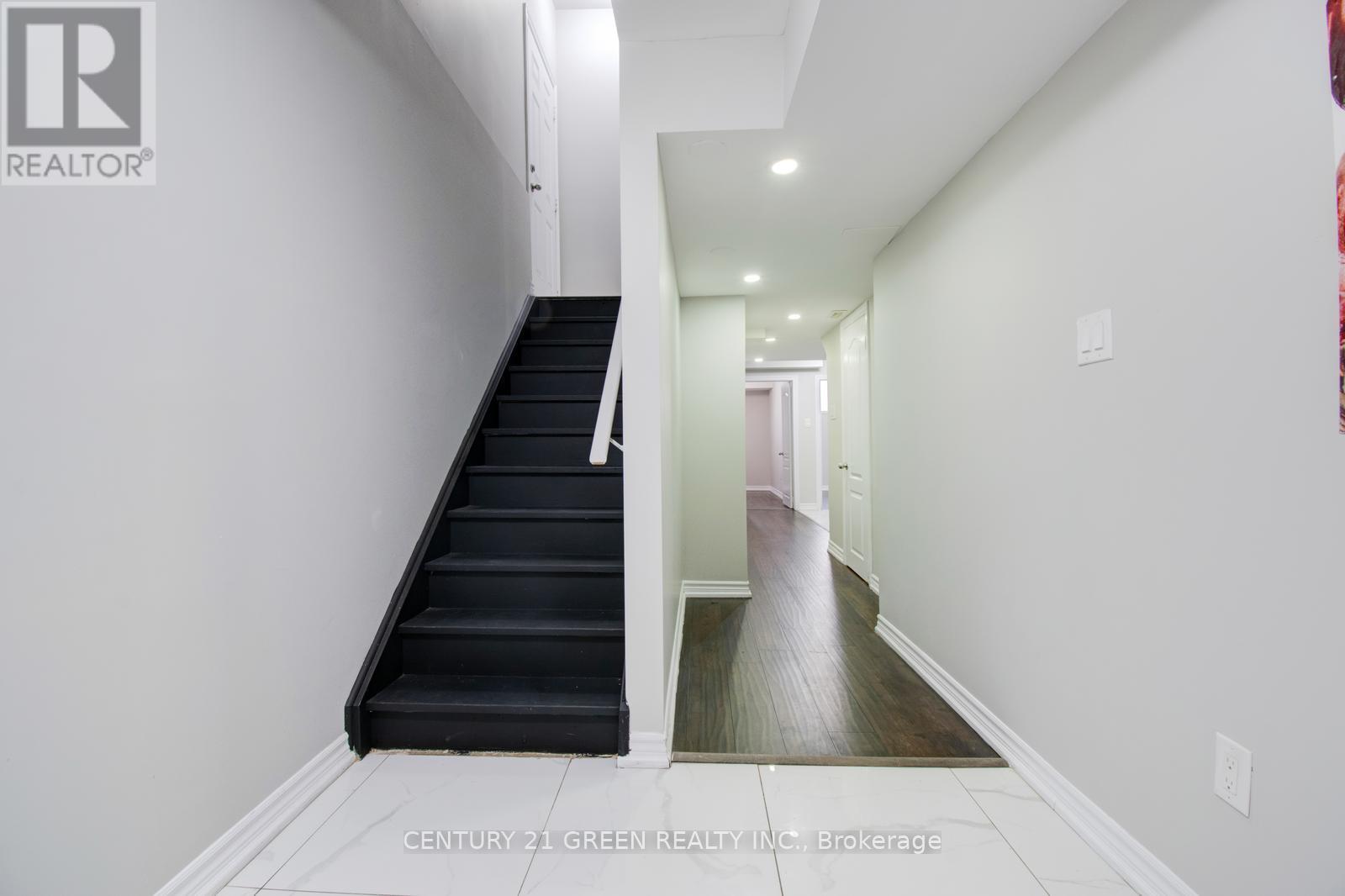 65 Yardley Crescent, Brampton, Ontario  L6X 5L7 - Photo 37 - W12217950