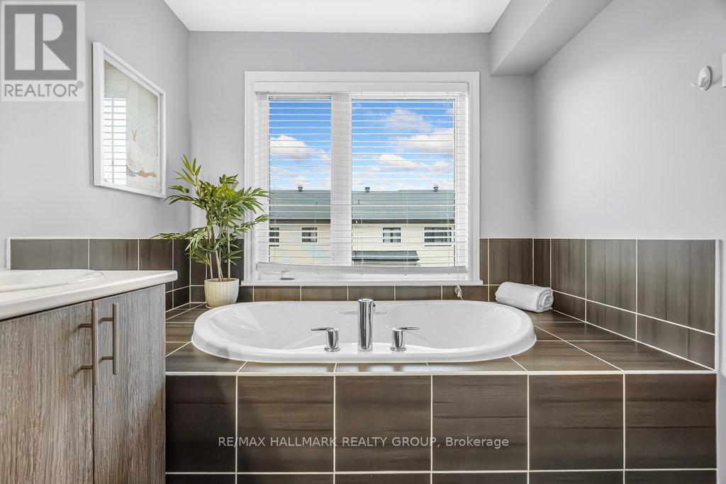 107 Nutting Crescent, Ottawa, Ontario  K4M 0C3 - Photo 26 - X12170775